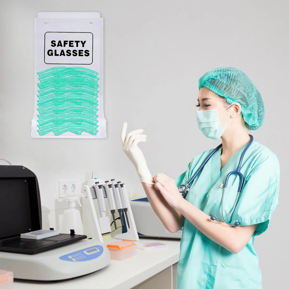 Lot de 2 étuis à lunettes de sécurité en acrylique, fixation murale et design transparent, idéal pour ranger les lunettes jetables des visiteurs dans les environnements industriels, dentaires